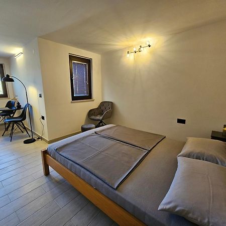Keser Apartments Ровинь Экстерьер фото