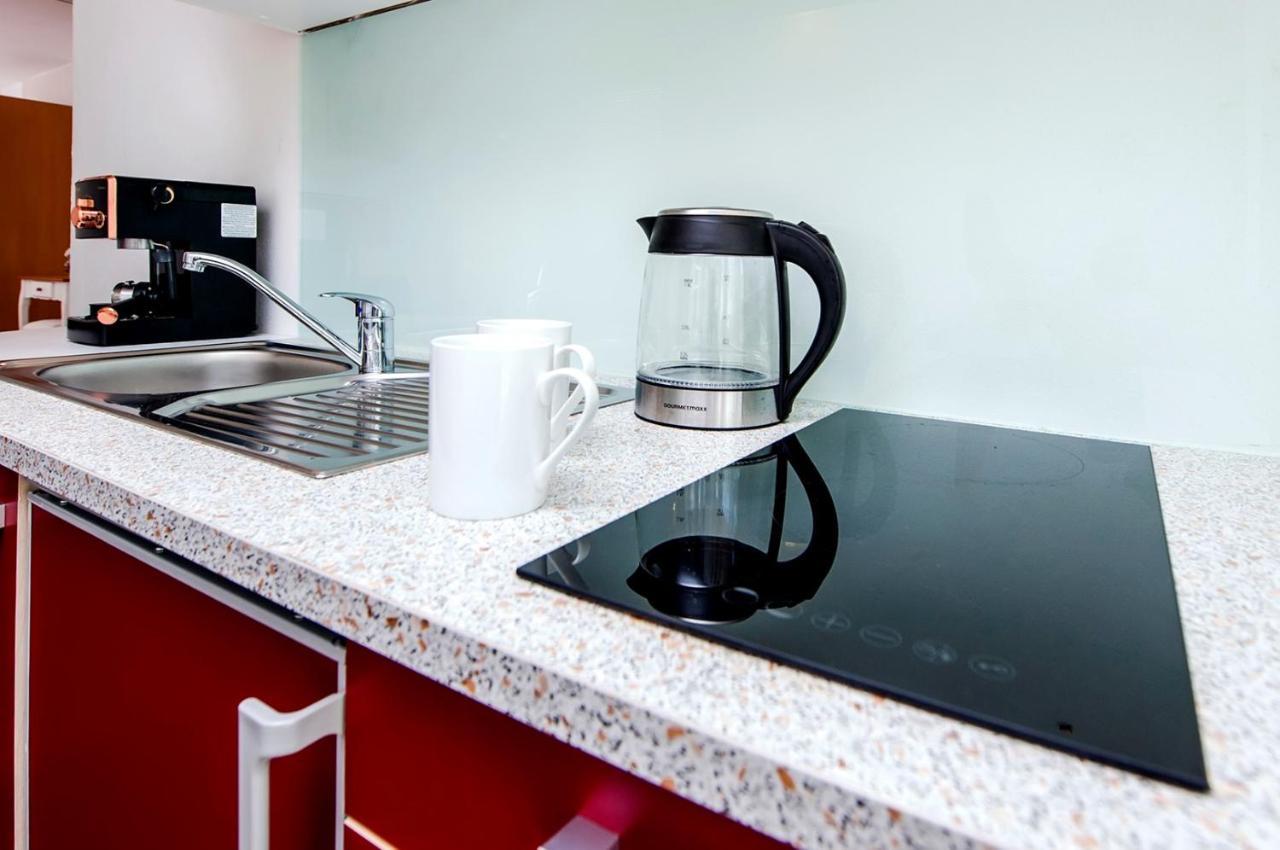 Keser Apartments Ровинь Экстерьер фото