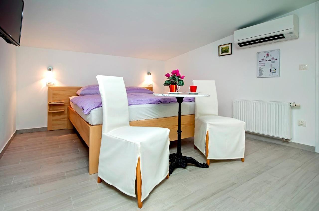 Keser Apartments Ровинь Экстерьер фото